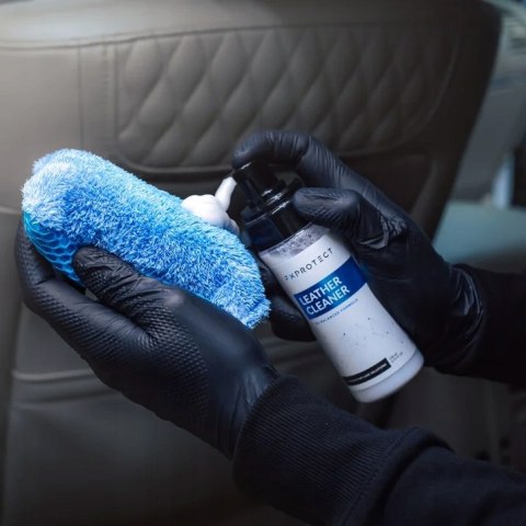 FX Protect Finest Interior Scrub Pad Pad do czyszczenia wnętrza plastików